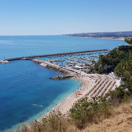 Affittacamere Eden Conero Centro 4*