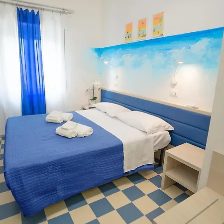 Eden Conero Centro Affittacamere 4*