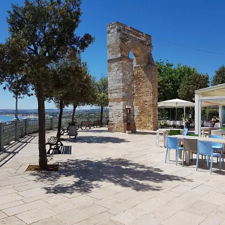 ゲストハウス Eden Conero Centro